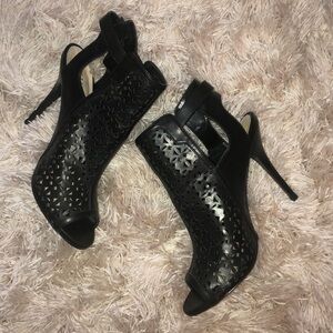 Guess open toe stilettos- EUC